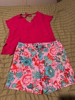 Talbots relaxed chino shorts with top